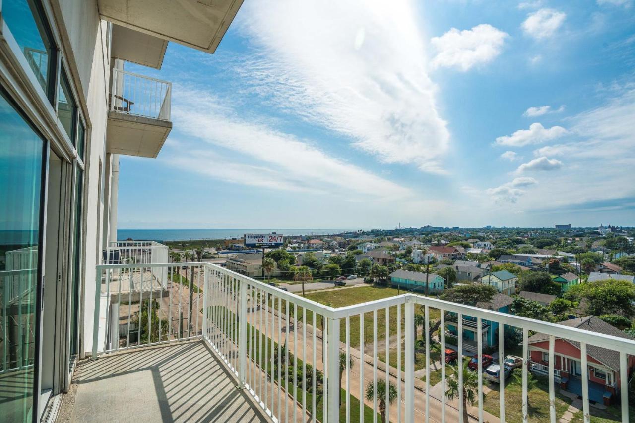 Sea It All Infinity Pool Ocean Views Steps From The Beach - A Perfect Romantic Getaway Leilighet Galveston Eksteriør bilde