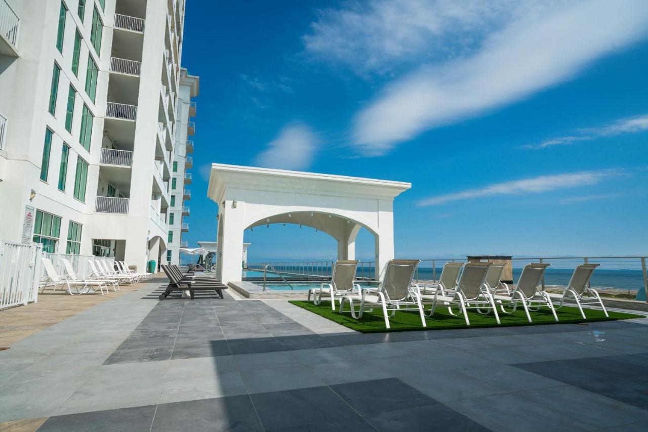 Sea It All Infinity Pool Ocean Views Steps From The Beach - A Perfect Romantic Getaway Leilighet Galveston Eksteriør bilde